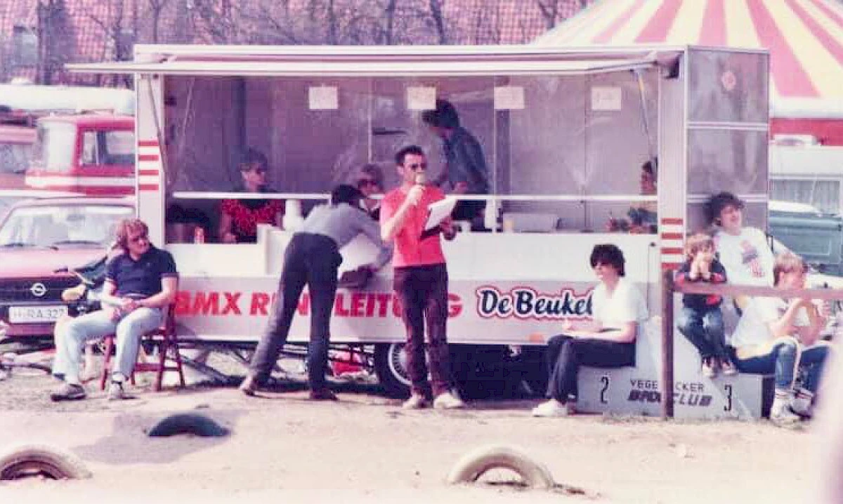 Wolfgang als Sprecher in Bremen-Vegesack 1983