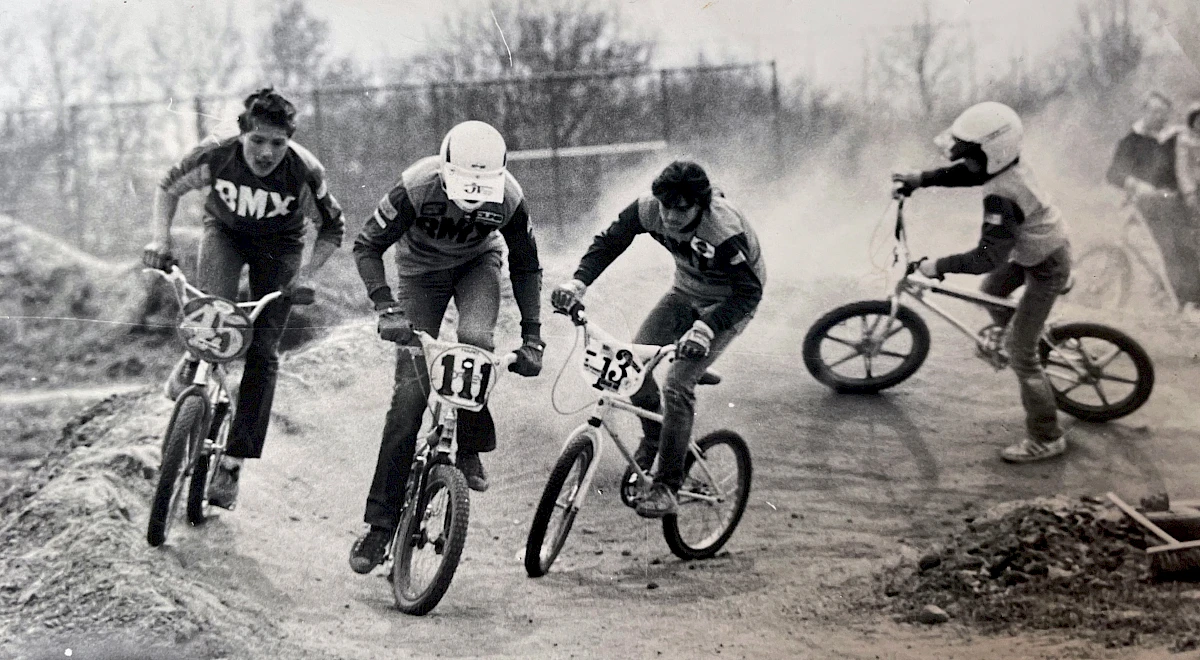 Uli Heidkamp (far left) in Bremen-Grohn, 1981