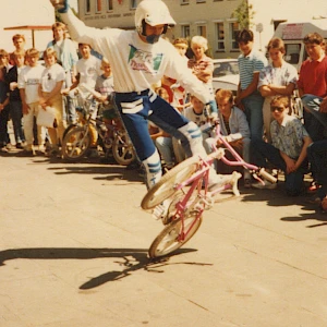 Lawnmower bei einer Show in Hamburg, 1985. Foto: Thommy Schuster