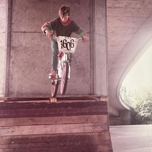 Drop in auf einer der zahlreichen Rampen unter der Zoobrücke