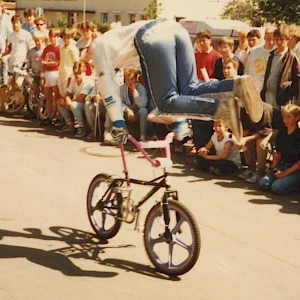 Rainer kann auch Flatland. Boomerang in Hamburg, 1985. Foto: Thommy Schuster