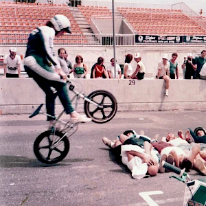 Bunnyhop über den Firmenchef (unter anderem) am Hockenheimring